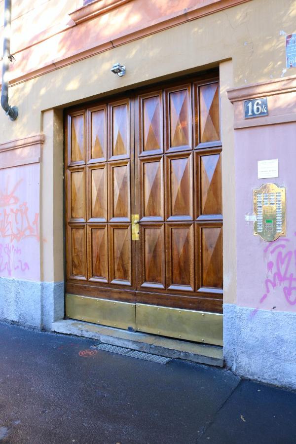 Charming Apartment In The Navigli District - 4 People Milan Exterior photo
